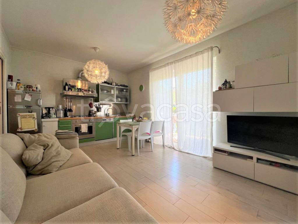 appartamento in vendita a Sirmione in zona Colombare