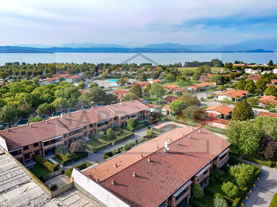 appartamento in vendita a Sirmione in zona Colombare