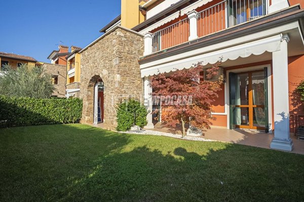 appartamento in vendita a Sirmione