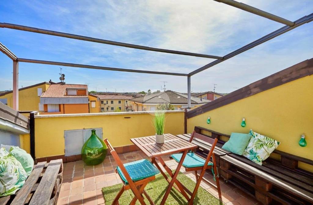 appartamento in vendita a Sirmione in zona Lugana