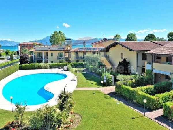 appartamento in vendita a Sirmione
