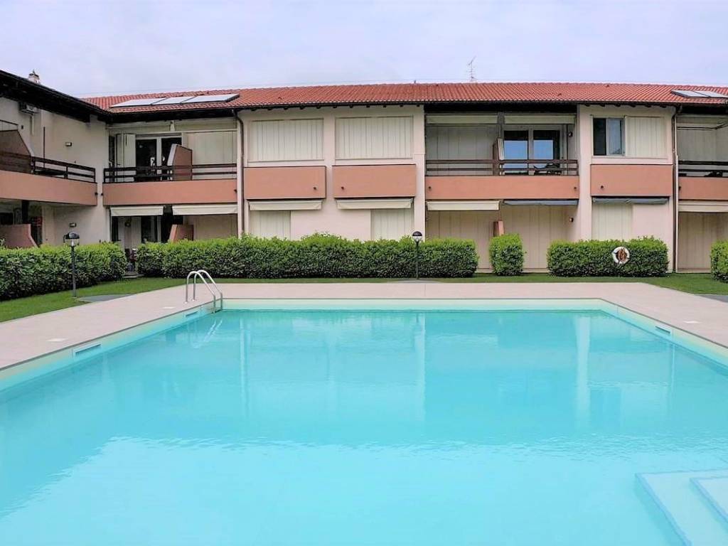 appartamento in vendita a Sirmione in zona Colombare