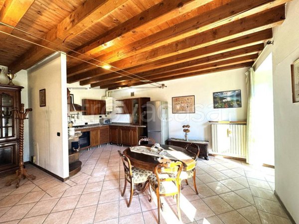 appartamento in vendita a Sirmione