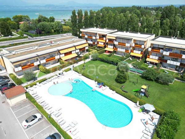 appartamento in vendita a Sirmione in zona Lugana
