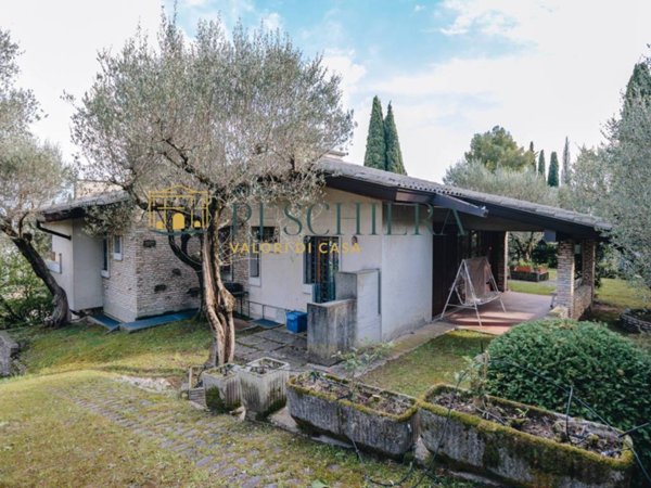 casa indipendente in vendita a Sirmione