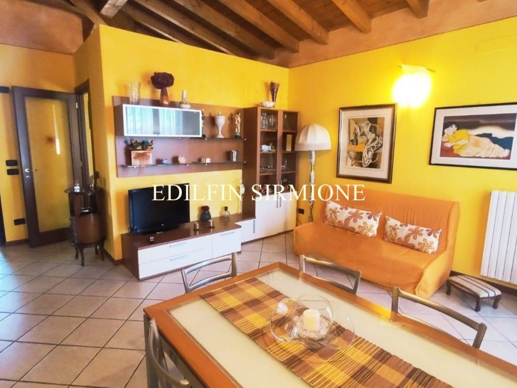 appartamento in vendita a Sirmione in zona Lugana