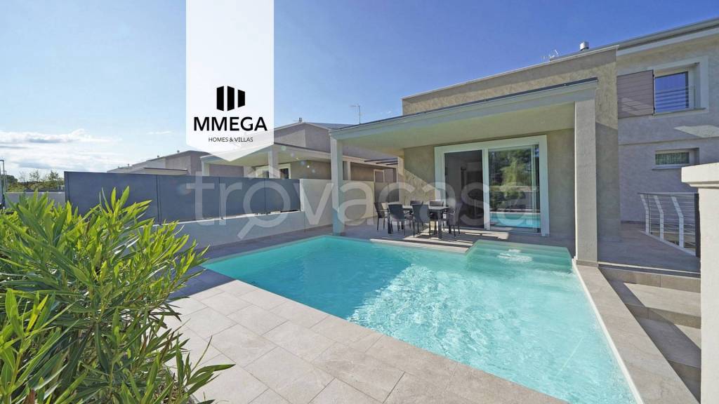 casa indipendente in vendita a Sirmione