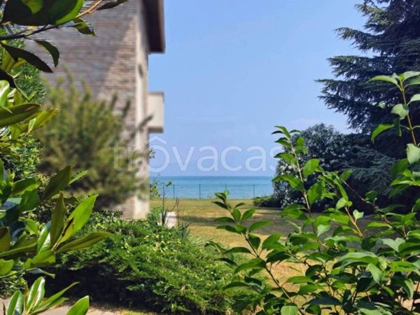 appartamento in vendita a Sirmione in zona Lugana