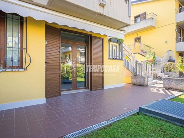 appartamento in vendita a Sirmione in zona Lugana