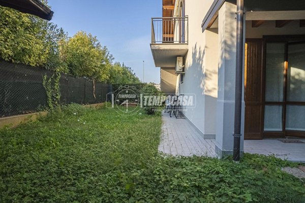 appartamento in vendita a Sirmione in zona Chiodi