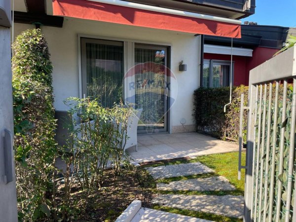 appartamento in vendita a Sirmione in zona Lugana