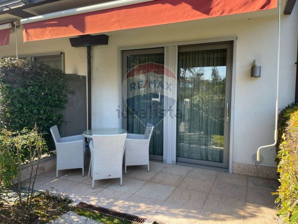appartamento in vendita a Sirmione in zona Lugana