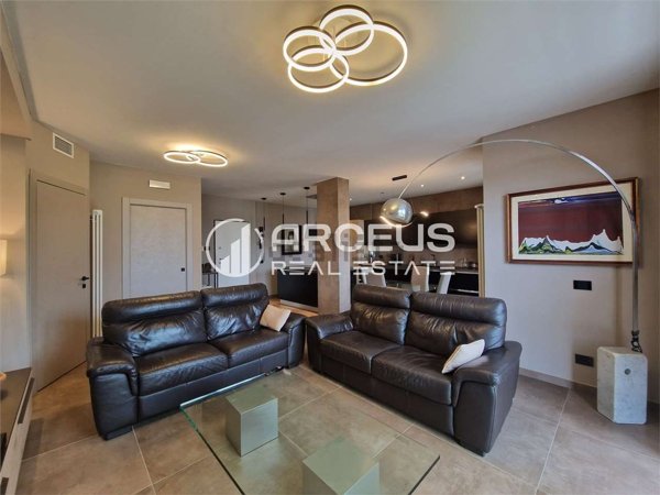 appartamento in vendita a Sirmione