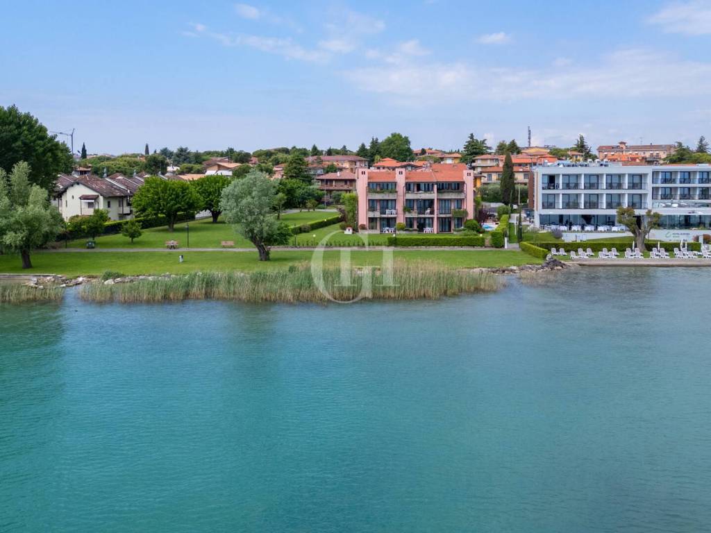 appartamento in vendita a Sirmione