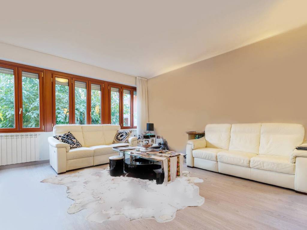 appartamento in vendita a Sirmione