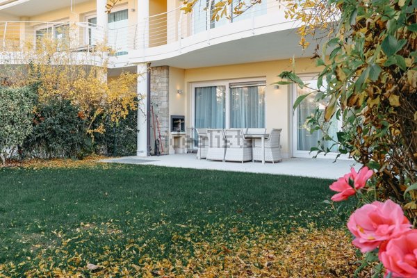 appartamento in vendita a Sirmione