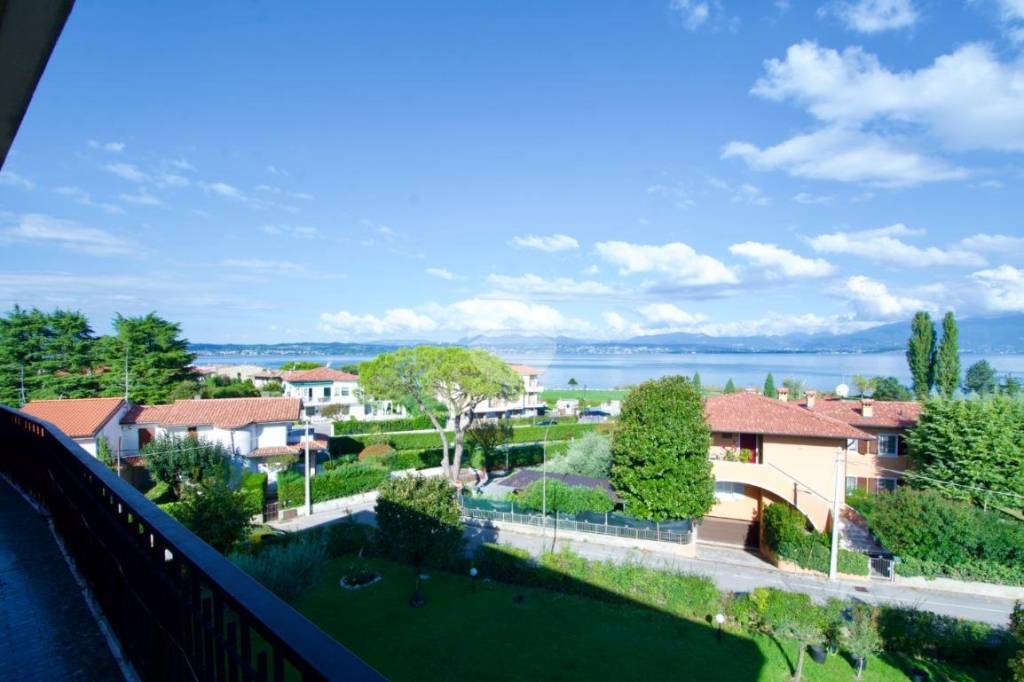 appartamento in vendita a Sirmione