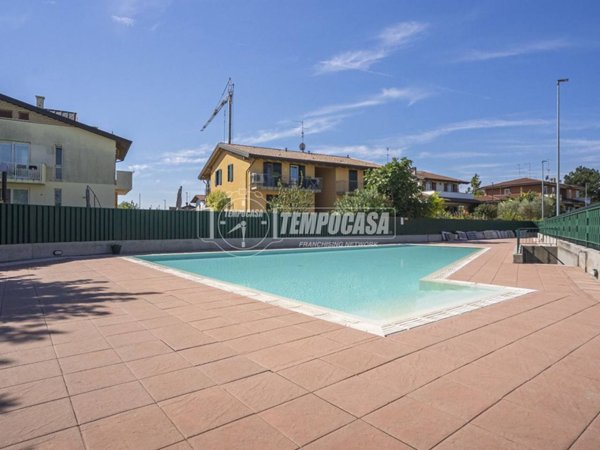 appartamento in vendita a Sirmione in zona Lugana