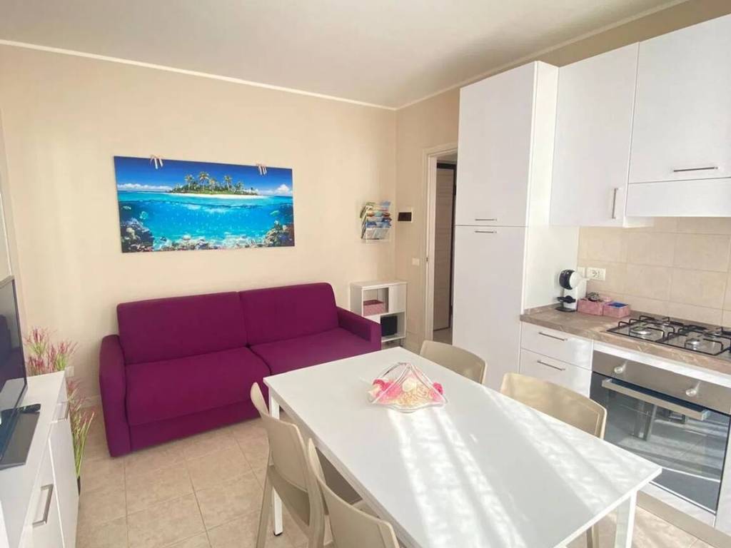 appartamento in vendita a Sirmione in zona Lugana