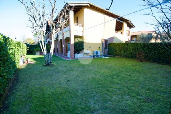appartamento in vendita a Sirmione in zona Lugana