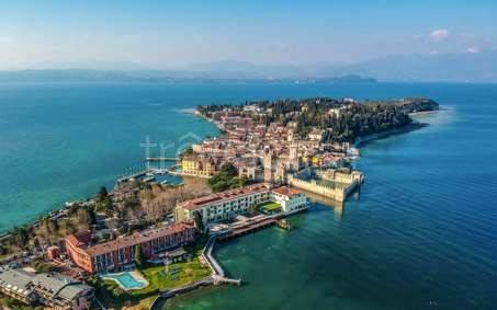 negozio in vendita a Sirmione