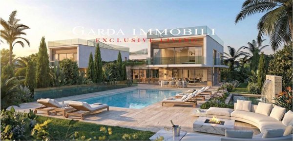 casa indipendente in vendita a Sirmione