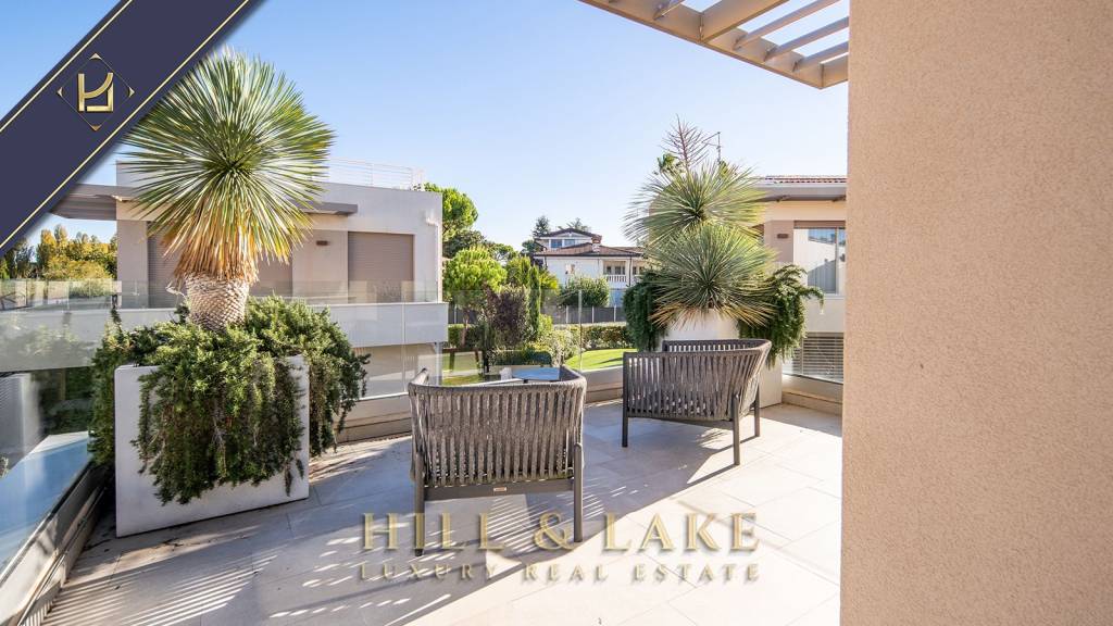 casa indipendente in vendita a Sirmione