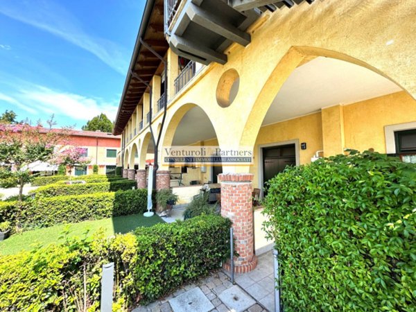appartamento in vendita a Sirmione