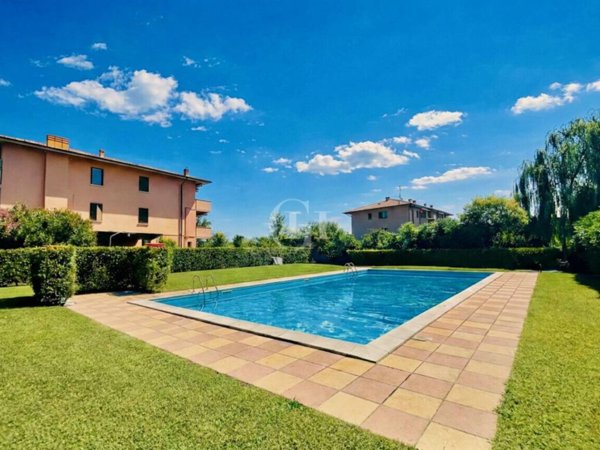 appartamento in vendita a Sirmione in zona Colombare