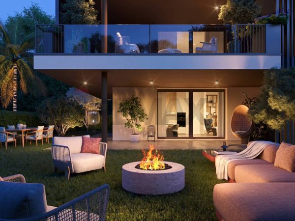 appartamento in vendita a Sirmione in zona Chiodi