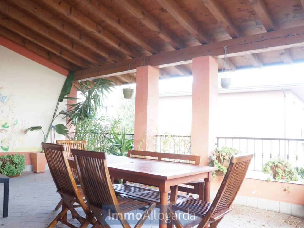 appartamento in vendita a Sirmione