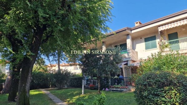appartamento in vendita a Sirmione in zona Colombare