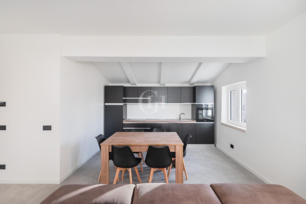 appartamento in vendita a Sirmione in zona Colombare