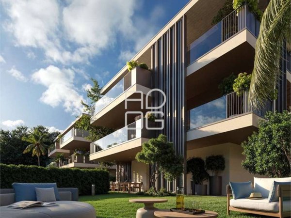 appartamento in vendita a Sirmione in zona Chiodi