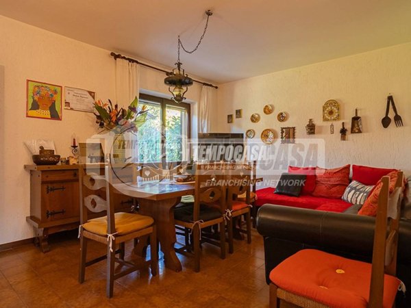 appartamento in vendita a Sirmione in zona Colombare