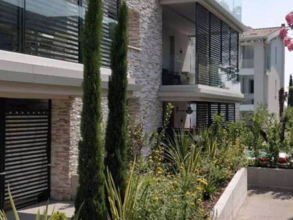 appartamento in vendita a Sirmione