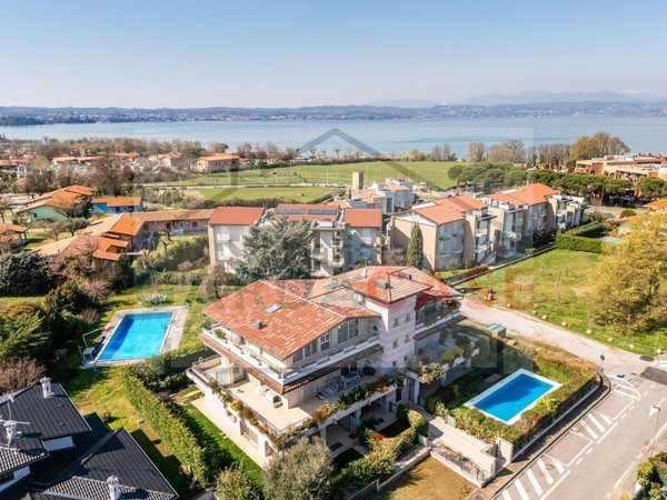 appartamento in vendita a Sirmione