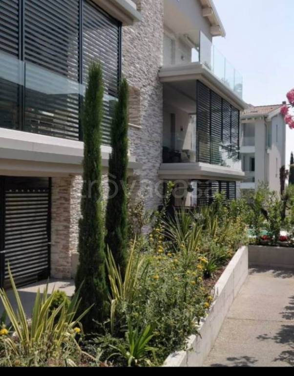 appartamento in vendita a Sirmione