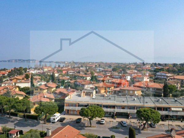 locale di sgombero in vendita a Sirmione