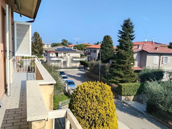 appartamento in vendita a Sirmione in zona Colombare