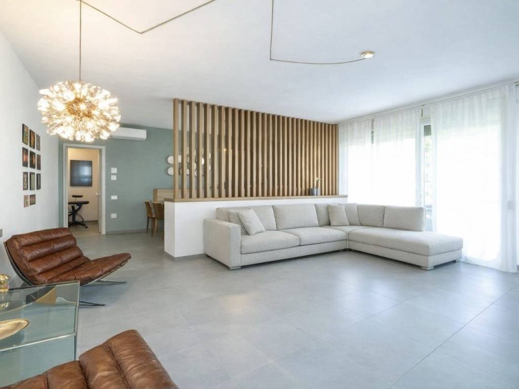 appartamento in vendita a Sirmione in zona Lugana