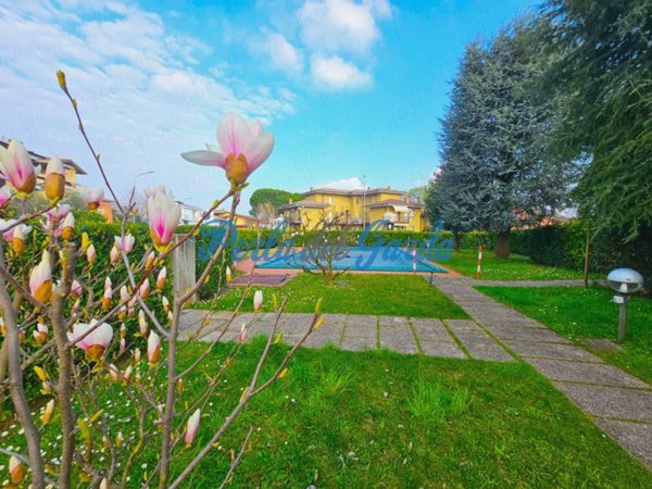 appartamento in vendita a Sirmione
