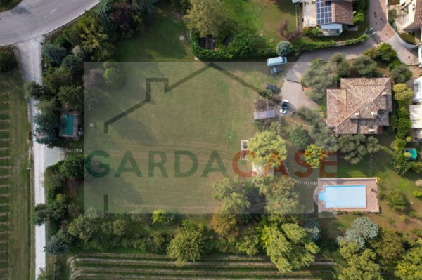 casa indipendente in vendita a Sirmione in zona Lugana