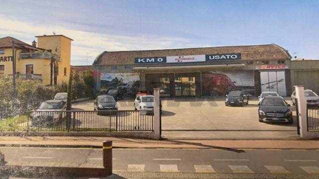 locale commerciale in vendita a Sirmione