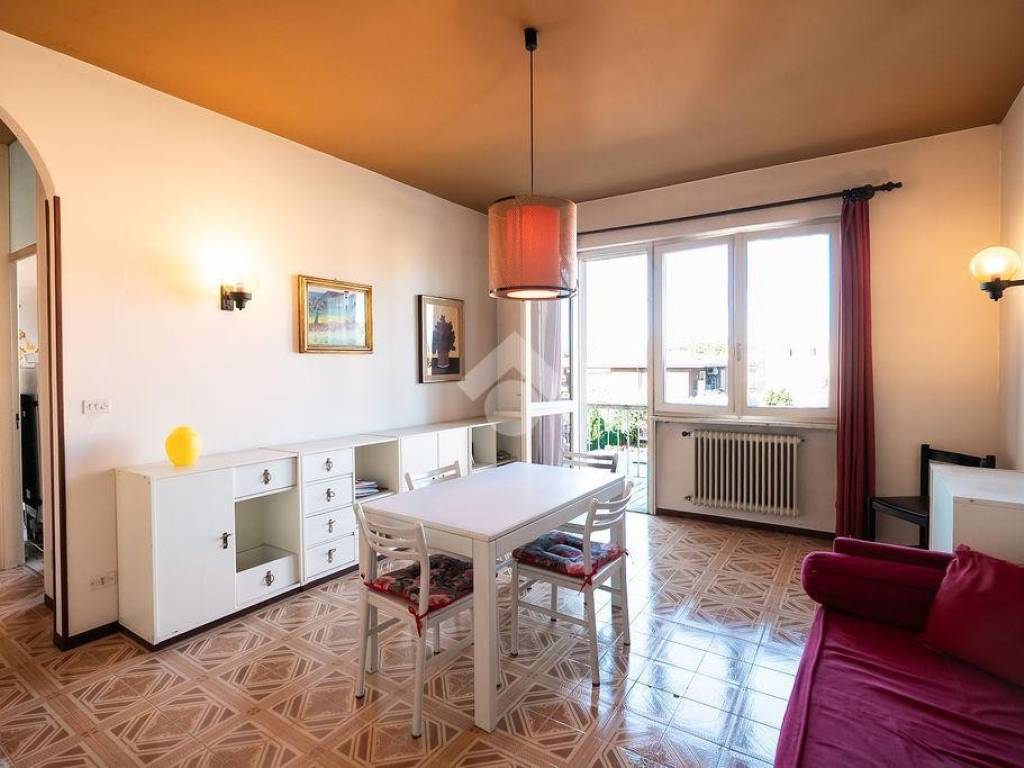 appartamento in vendita a Sirmione in zona Colombare