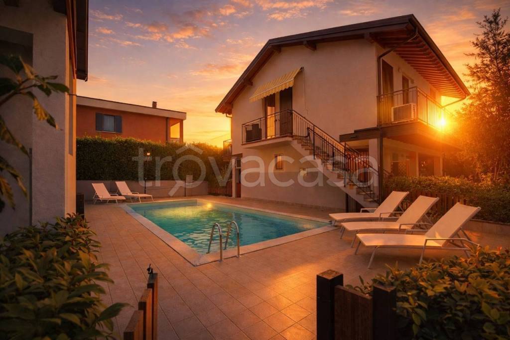 appartamento in vendita a Sirmione in zona Lugana