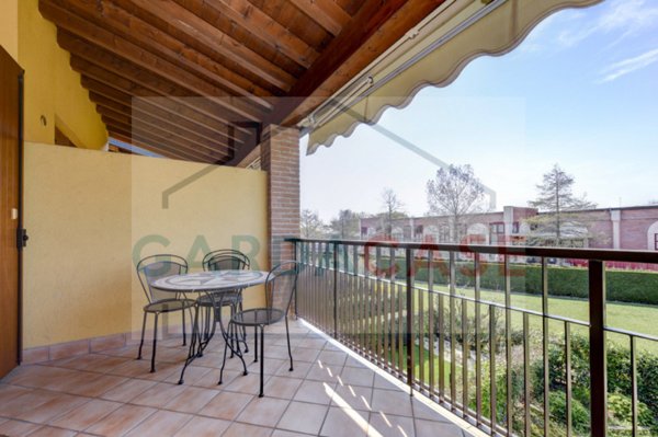 appartamento in vendita a Sirmione in zona Lugana