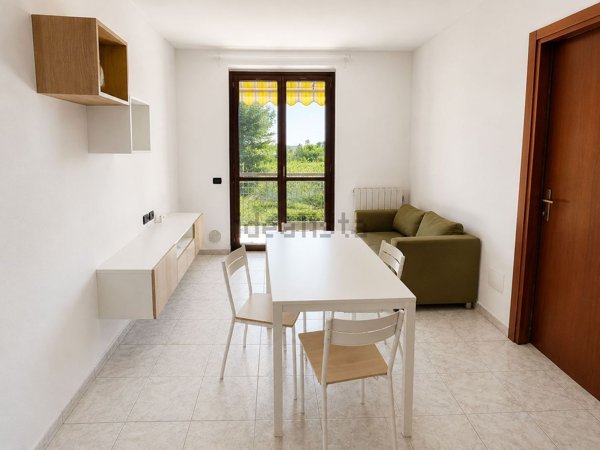 appartamento in vendita a Sirmione in zona Lugana