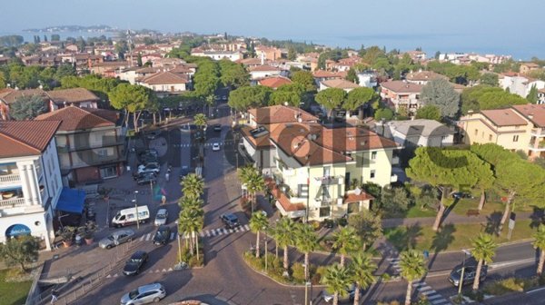 appartamento in vendita a Sirmione in zona Colombare
