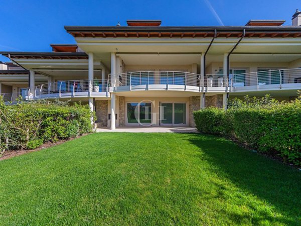 appartamento in vendita a Sirmione